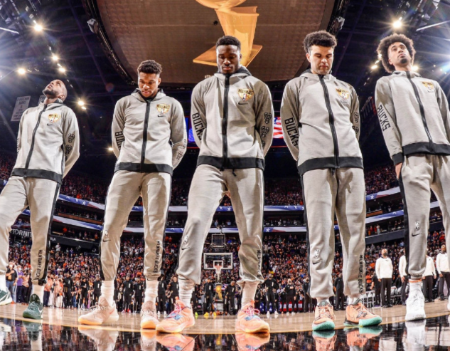 乐鱼app关于太狠了！密尔沃基雄鹿队长鼓劲备战意大利杯密尔沃基雄鹿围绕中超队长鼓劲，里程碑夜奥兰多魔术伤情更新的信息